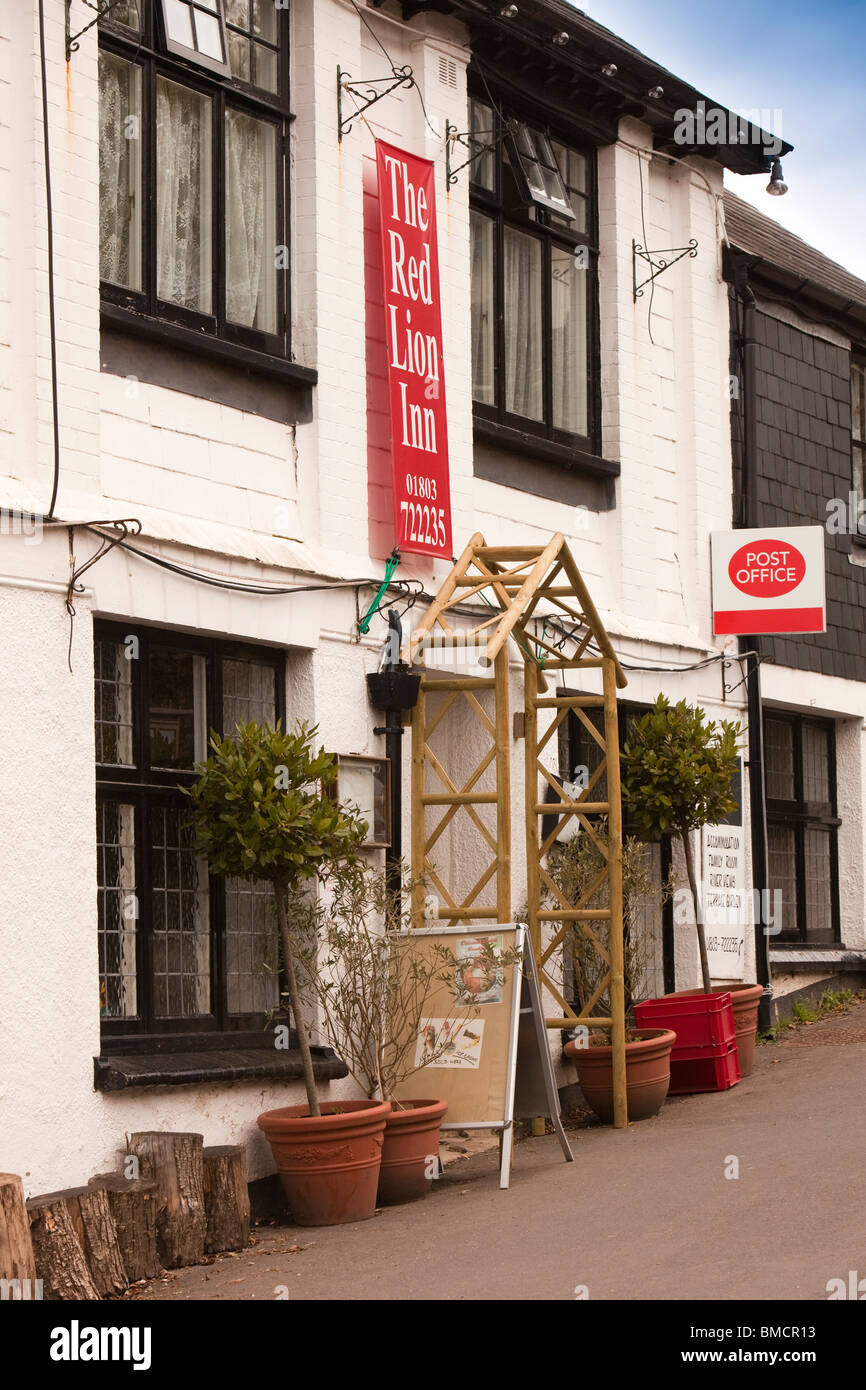 Großbritannien, England, Devon, Dartmouth, Dittisham, Red Lion Pub dient auch als Dorf Postoffice und Shop Stockfoto