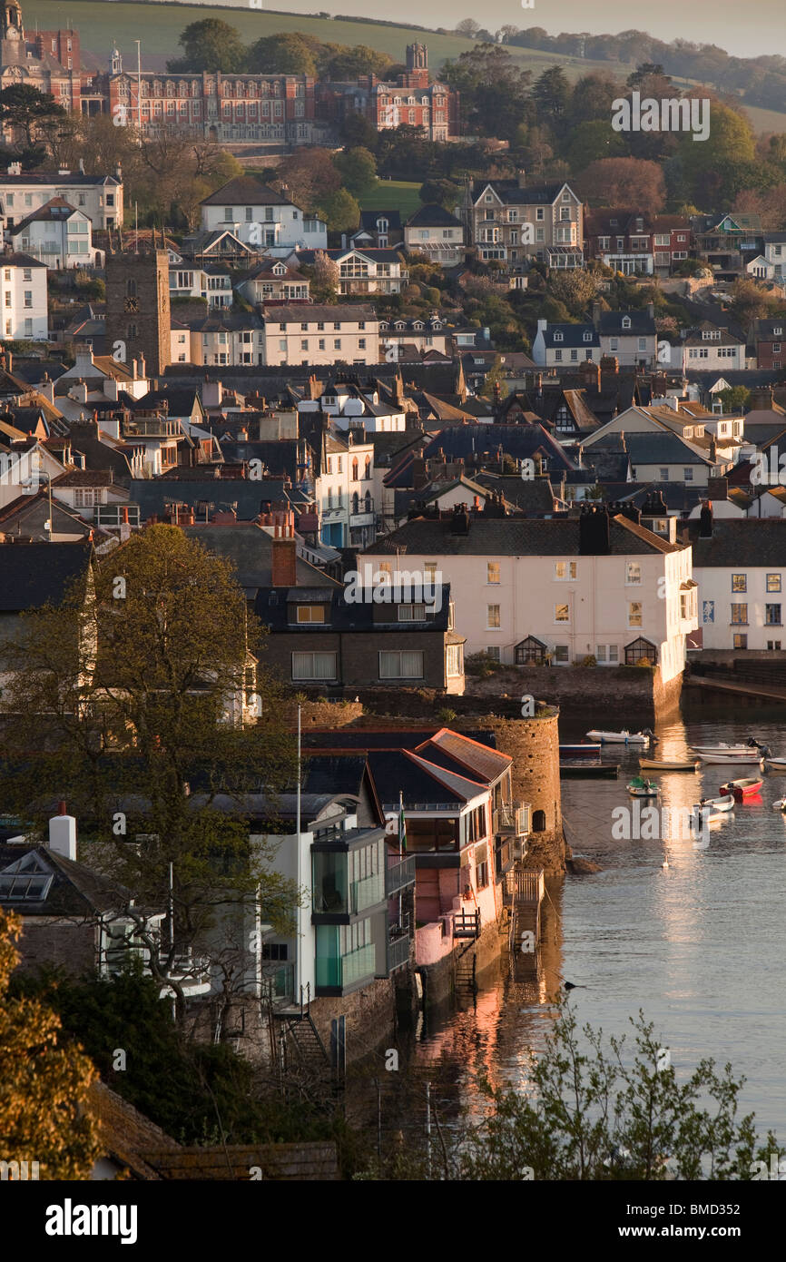 Großbritannien, England, Devon, Dartmouth, erhöhte Ansicht der Flussufer, am frühen Morgen Stockfoto