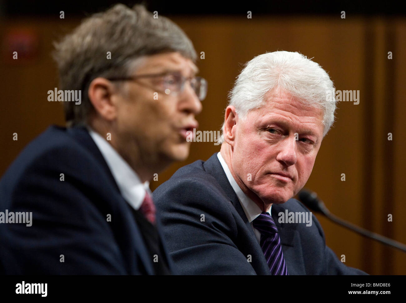 Der ehemalige Präsident Bill Clinton und Gates Foundation Gründer Bill Gates. Stockfoto