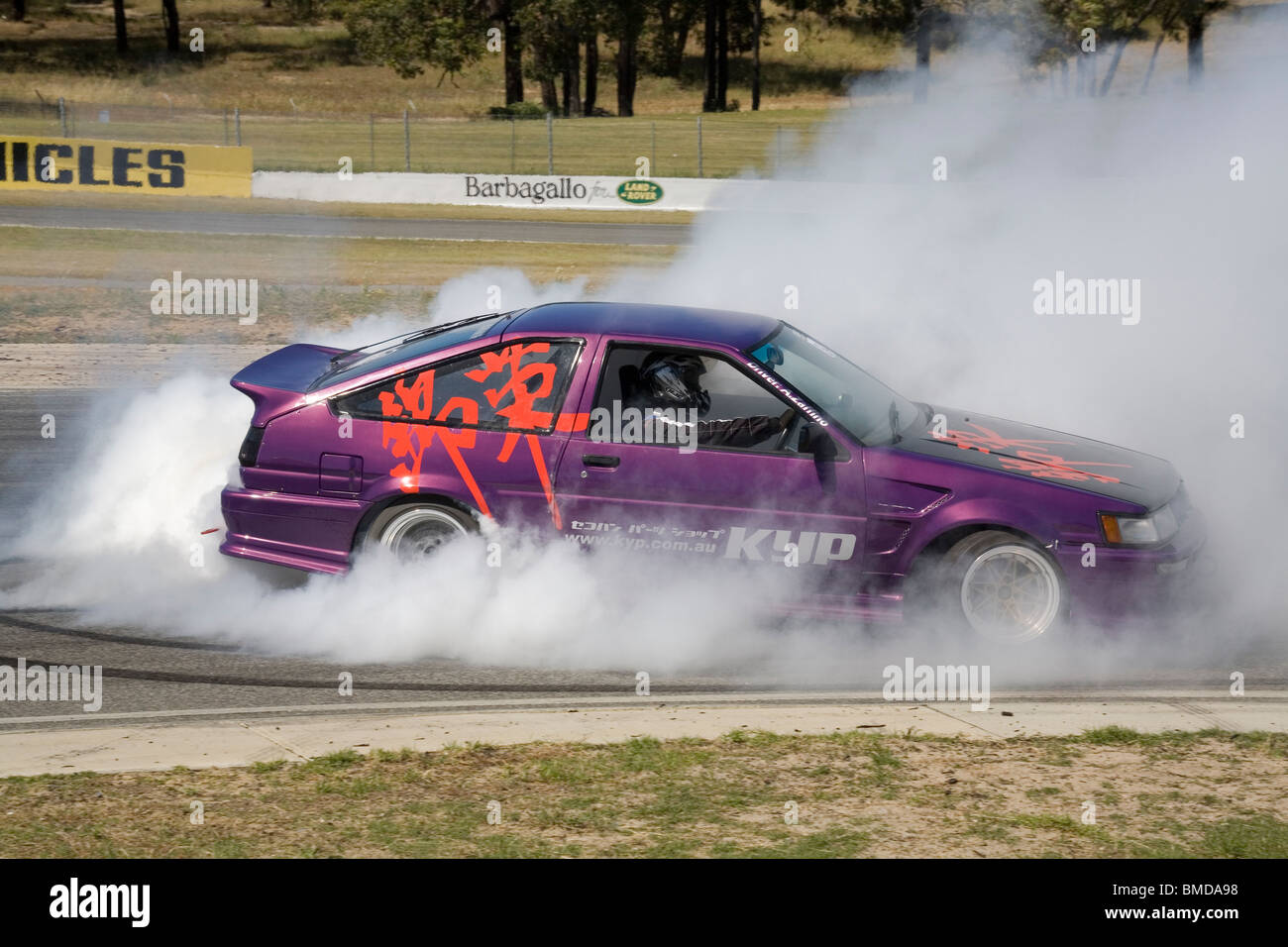 Toyota Drift Auto durchführen einen riesige burnout Stockfoto