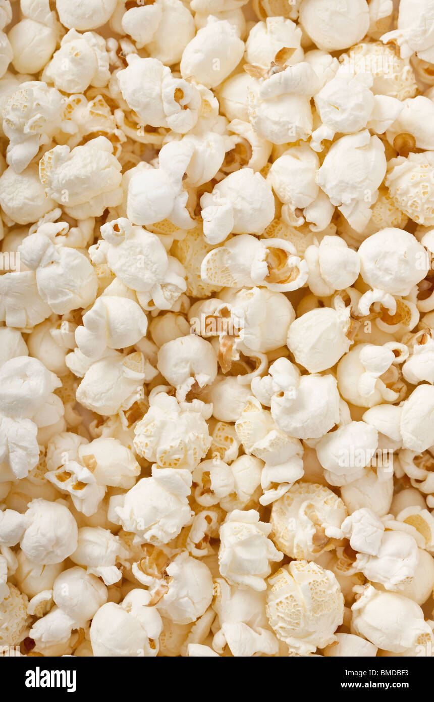 Haufen von frisches Popcorn füllen der Rahmen Stockfoto
