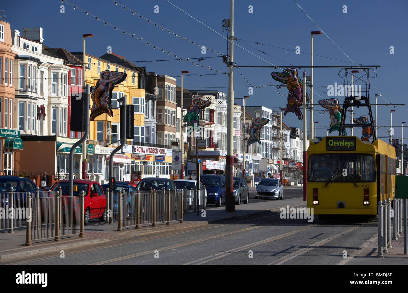 Blackpool Straßenbahn am Meer promenade Lancashire England uk Stockfoto