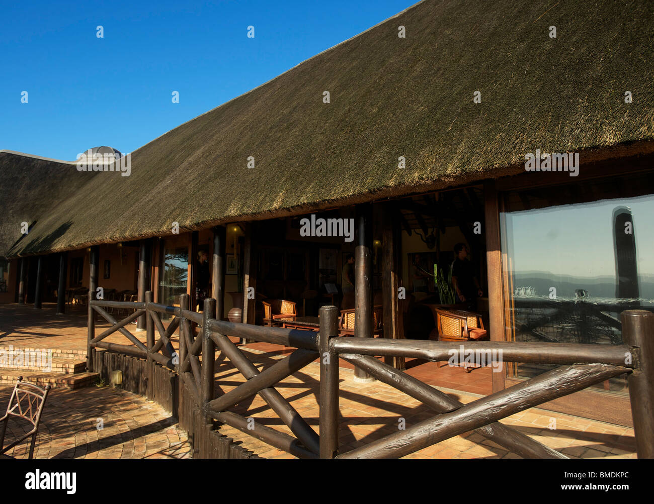 Safari Lodge in Hluhluwe Umfolozi game Reserve. Nördlichen KwaZulu Natal, Südafrika Stockfoto