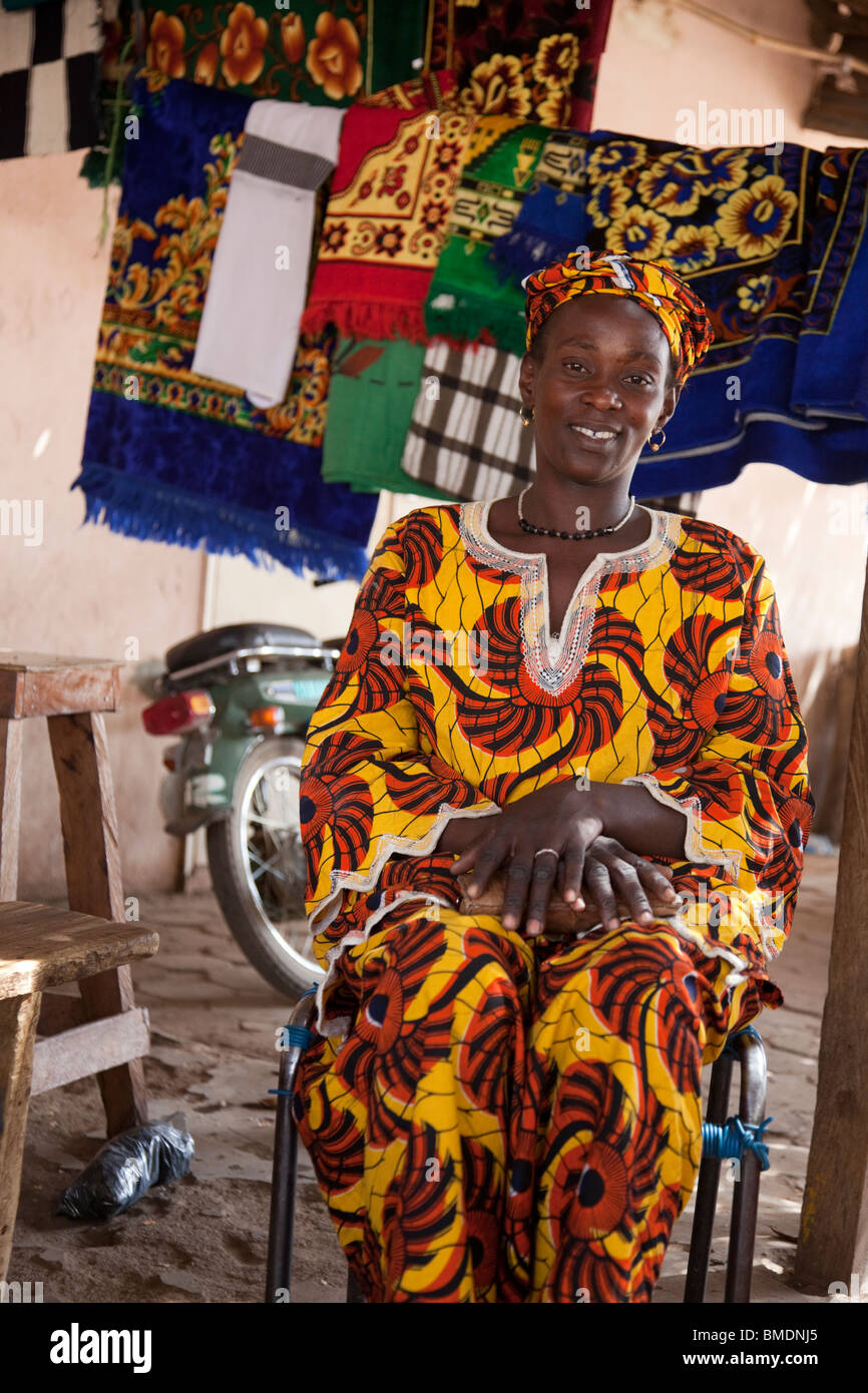 Frau auf dem Markt in Segou, Mali. Stockfoto