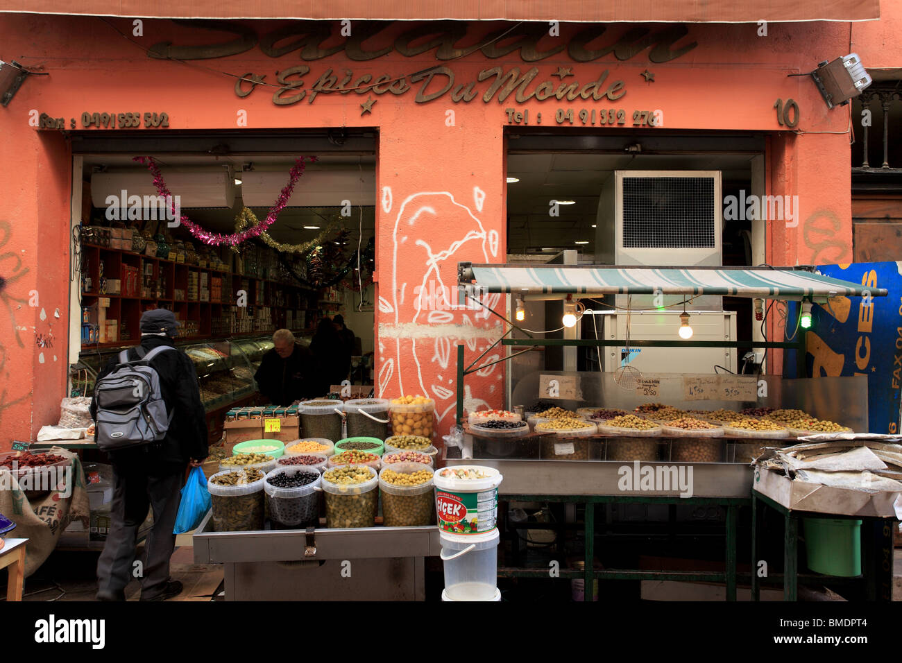 Nordafrikanischen Lebensmittelgeschäft in Marseille Stockfoto