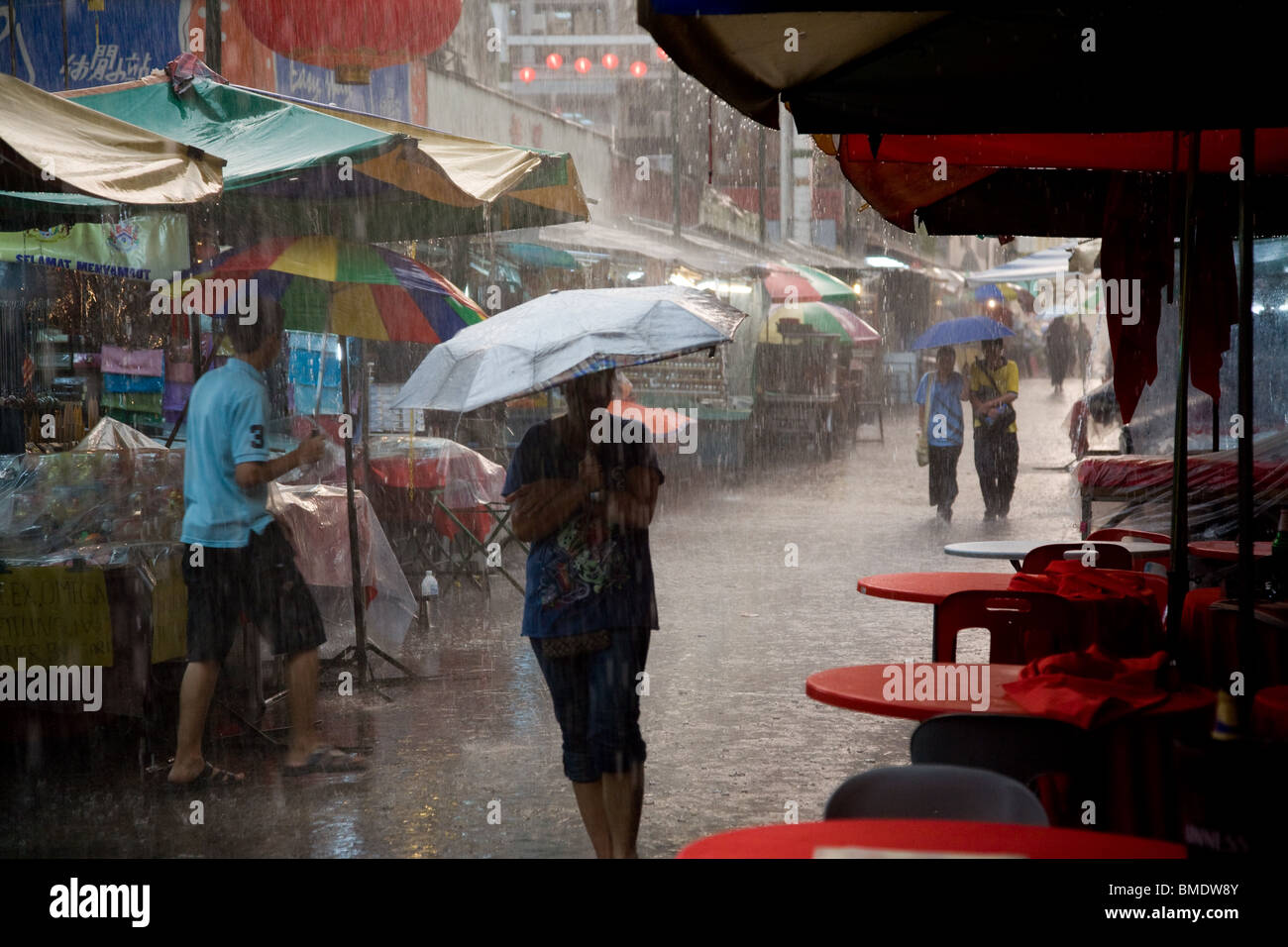 Petaling street Market Stall Gewitter Starkregen Stockfoto