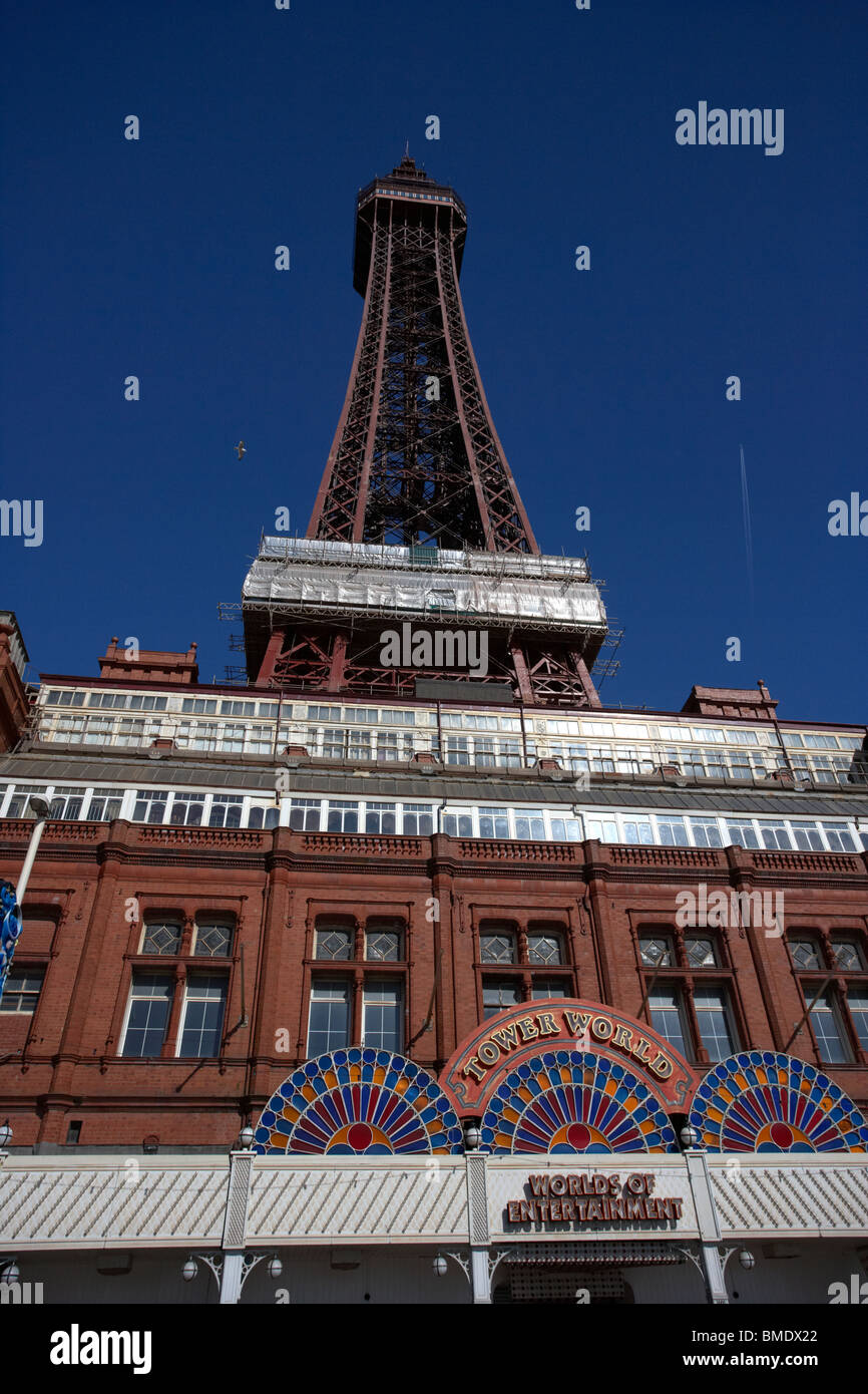 Hochhaus der Welt und Blackpool Tower Strandpromenade Lancashire England uk Stockfoto