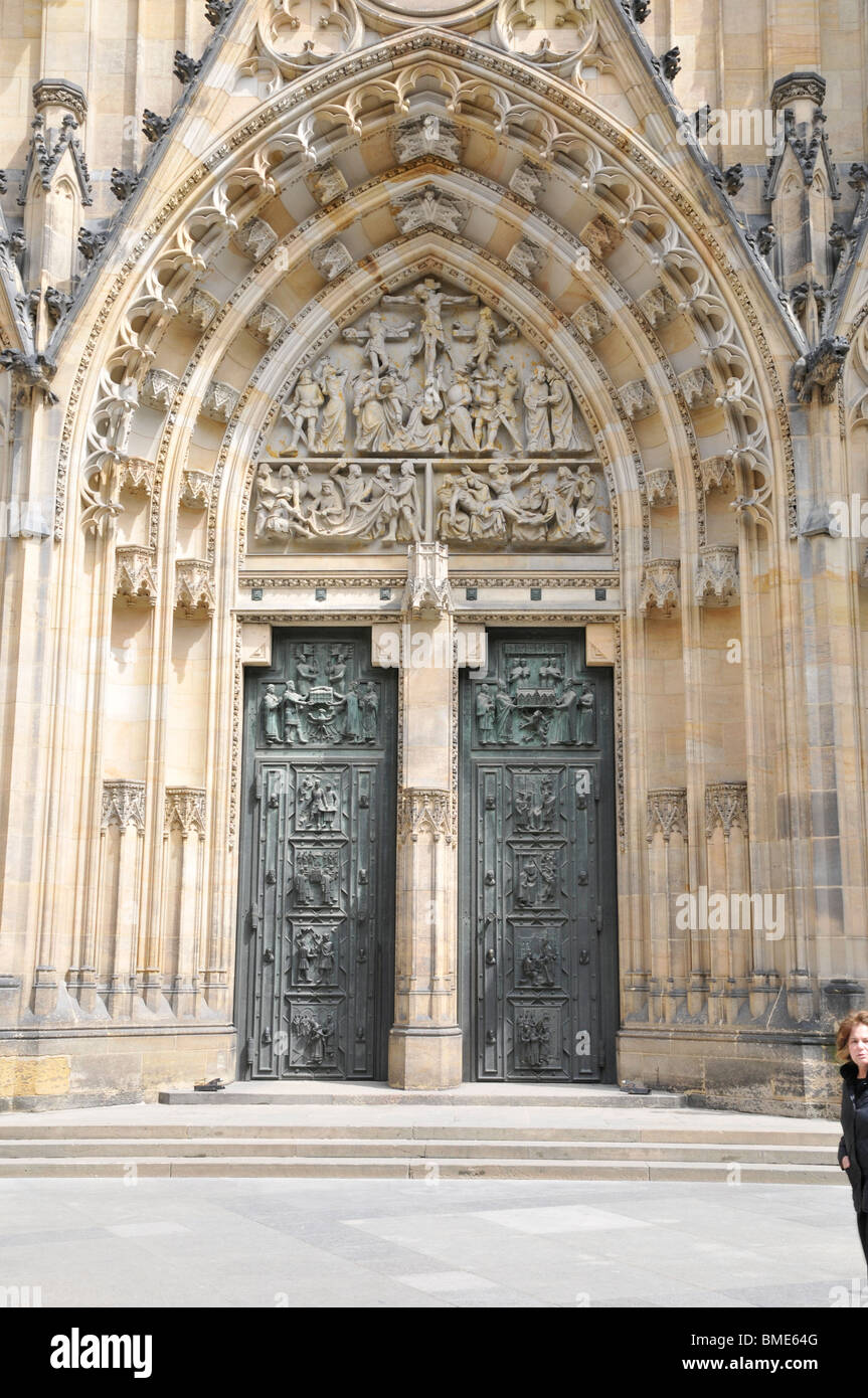 Gotische Eingangsportal, Kathedrale St. Vitus, Prag-Tschechische Republik-Ost-Europa Stockfoto