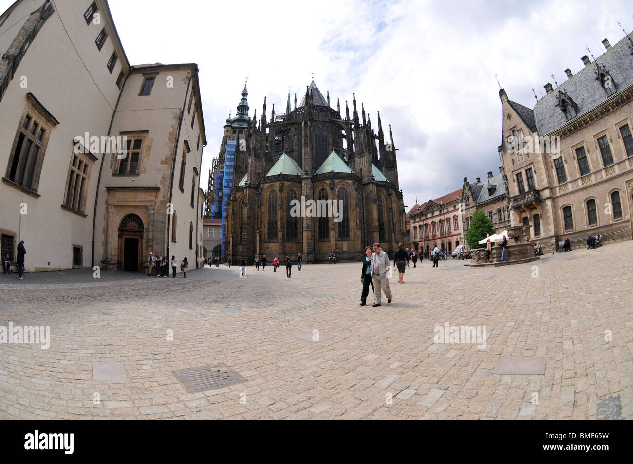 St. Veitsdom auf der Prager Burg, Praga in Prag in der Tschechischen Republik Europa Stockfoto