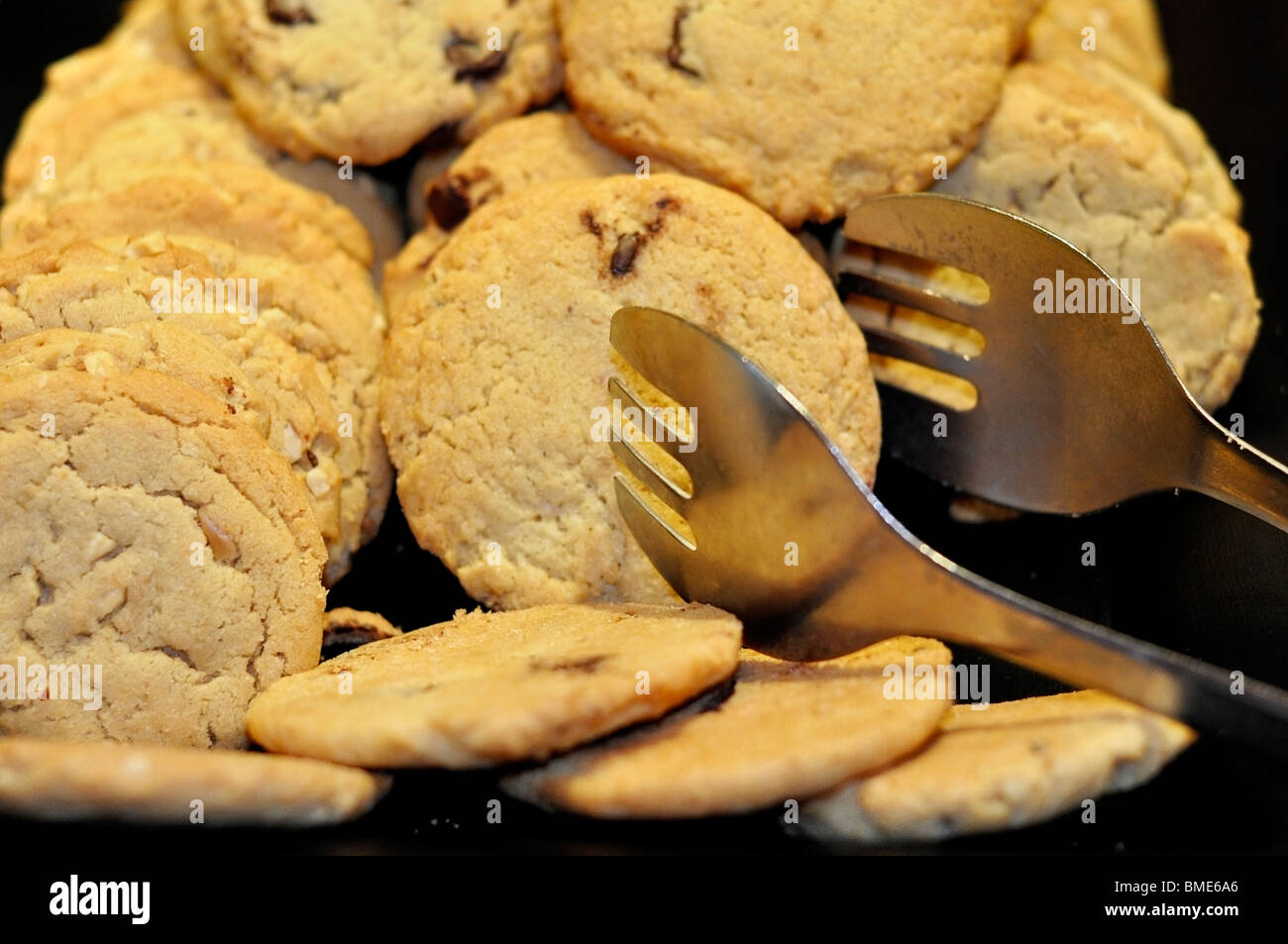 Haferflocken-Cookies und Chocolate Chip cookies Stockfoto