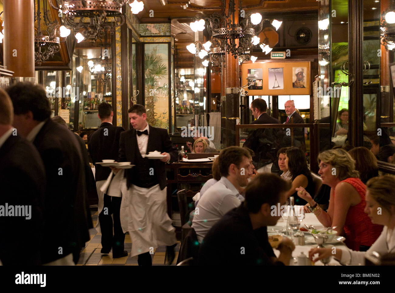CAFE LIPP PARIS, FRANKREICH Stockfoto