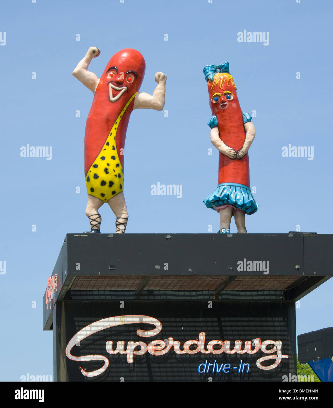 Hot Dog Menschen auf dem Dach des Superdawg in Chicago Illinois Stockfoto