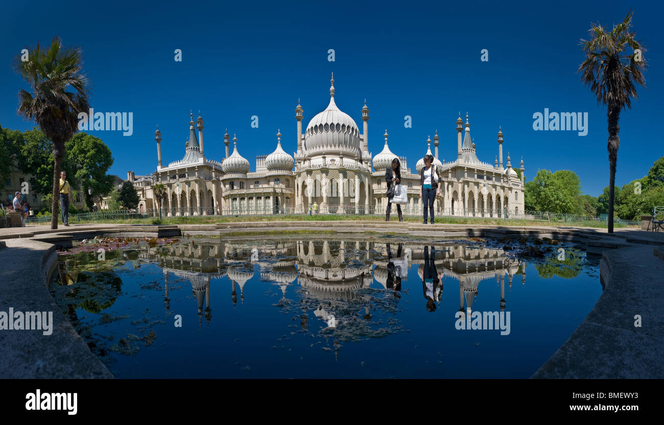 Panoramablick über Brighton: The Royal Pavilion. Stockfoto
