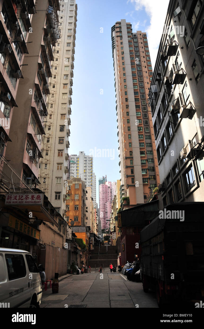 Tai Ping Shan Straße, vorbei an der Pak Sing Ancestral Halle in Richtung Leiter Schritte unterhalb der Kwun Yam Tempel, Sheung Wan, Hong Kong Stockfoto