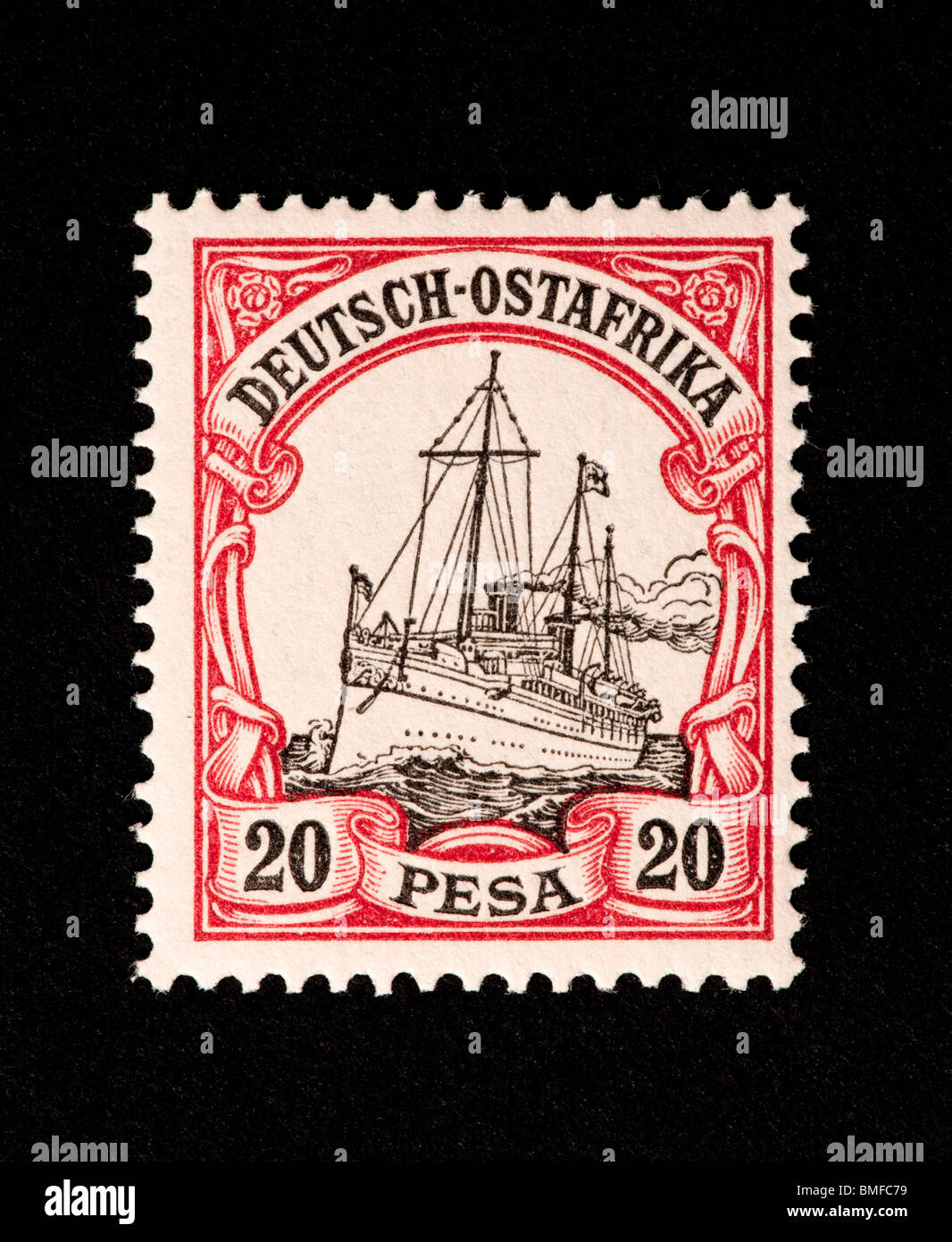 Briefmarke von Deutsch-Ostafrika, die Darstellung des Kaisers yacht "Hohenzollern". Stockfoto