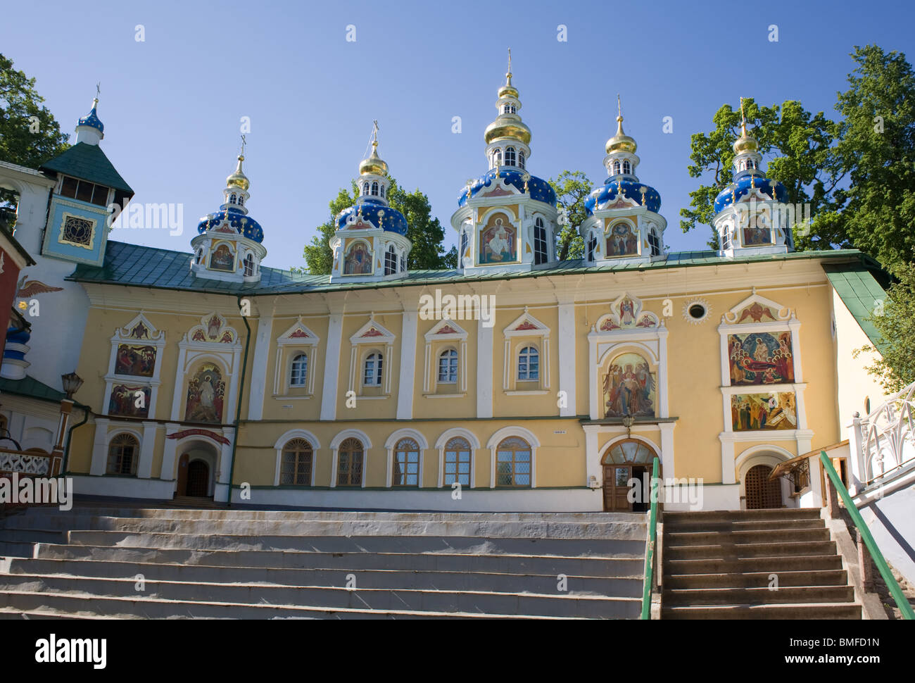 Heilige Mariä-Entschlafen Pskovo-Pechersky Kloster, Pechory, Pskov oblast, Russland. Stockfoto