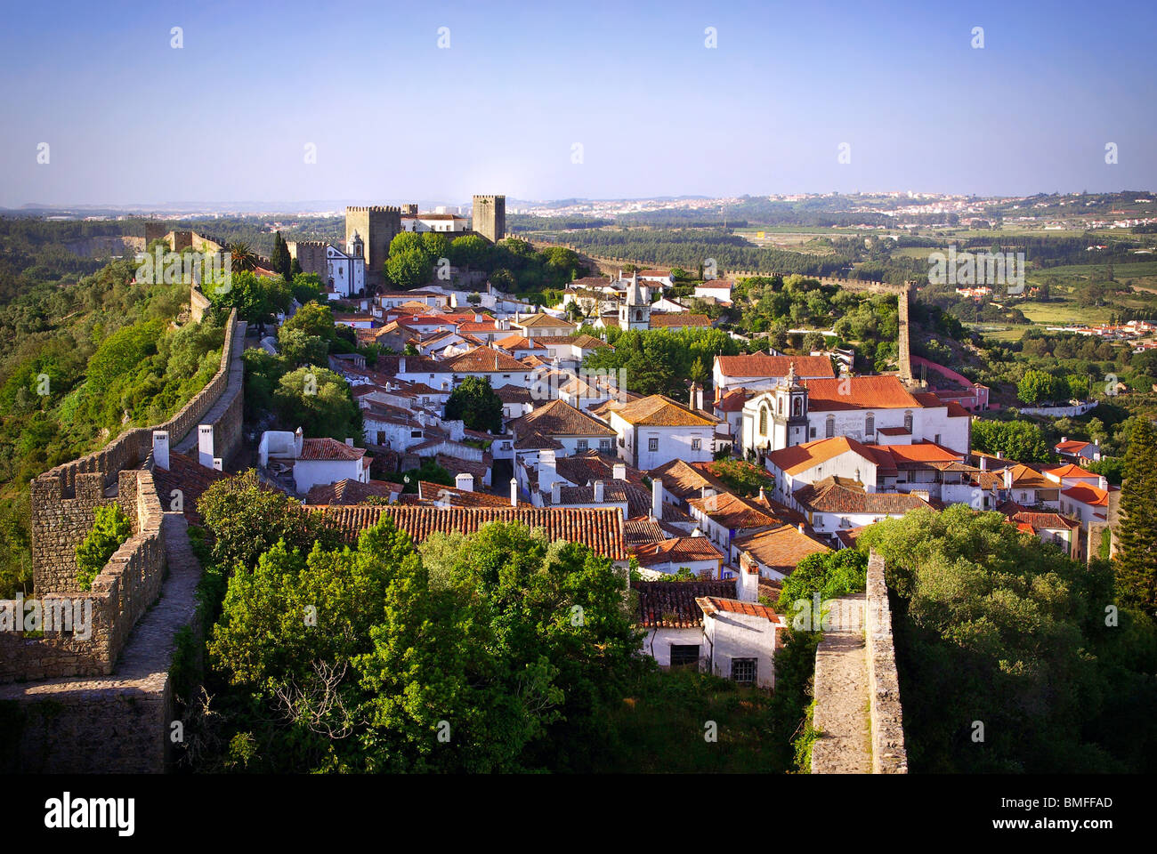 Blick auf den schönen mittelalterlichen Dorf Obidos im Zentrum von Portugal Stockfoto