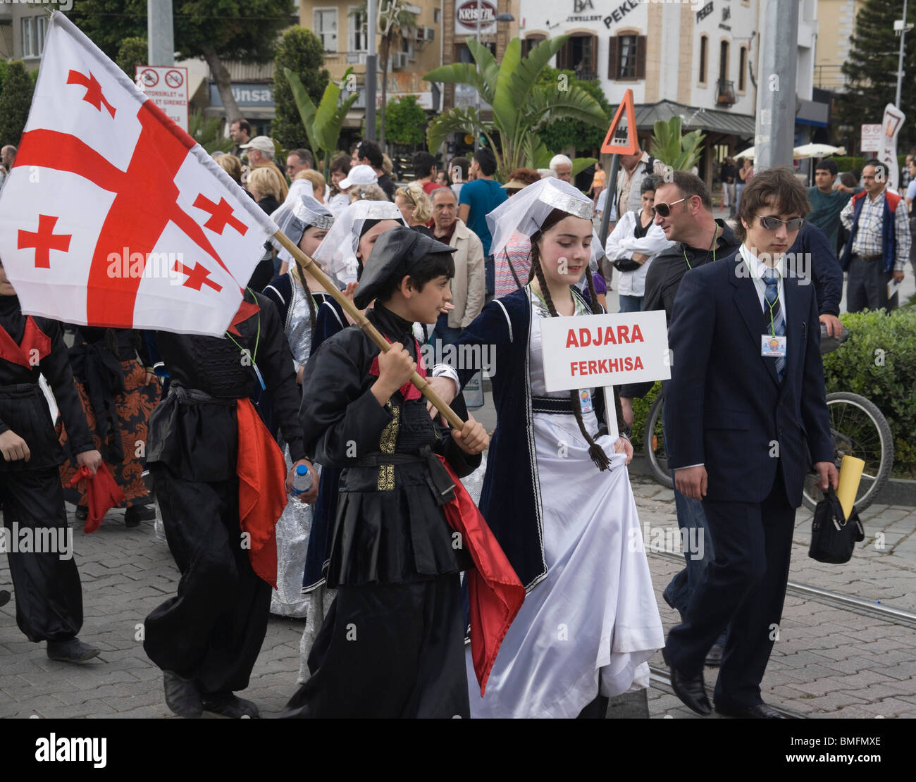 Kinder von Adscharien, Georgia, in Antalya Türkei Kinder Woche parade Stockfoto