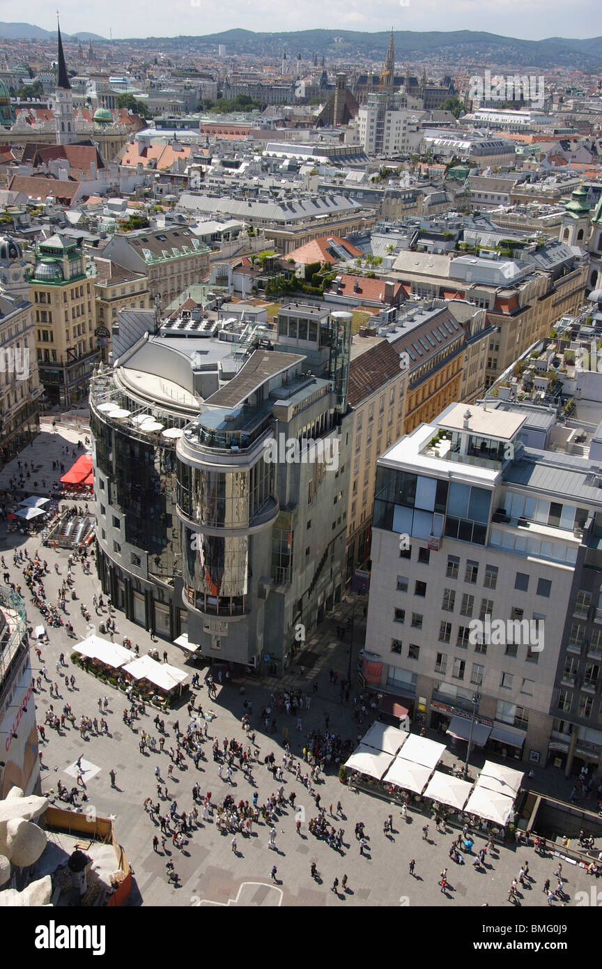 Vienna Dachlandschaft mit St. Stephan Square und Haas House Stockfoto