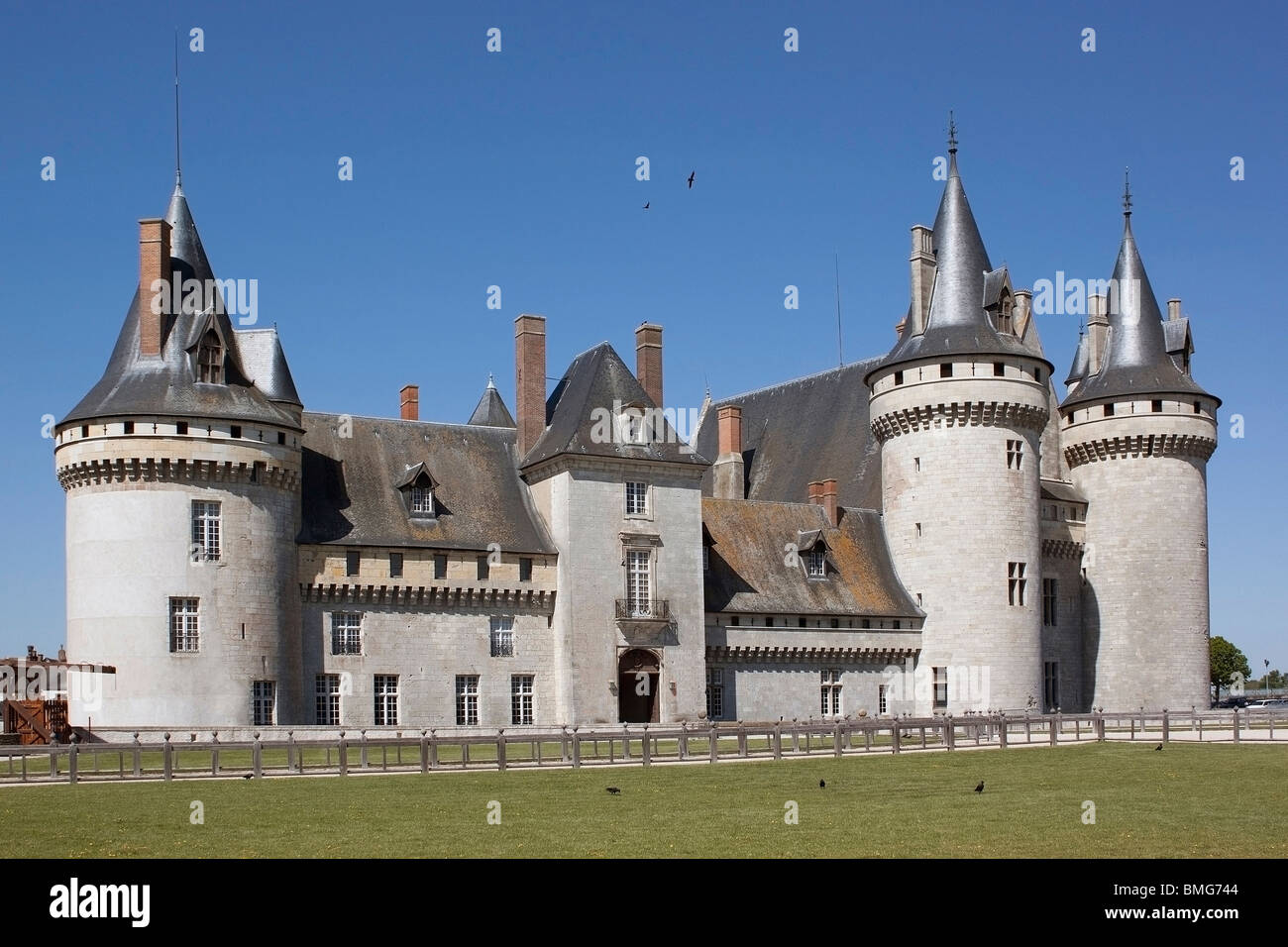 Foto von Schloss Sully-auf-Loire in der loiret Stockfoto