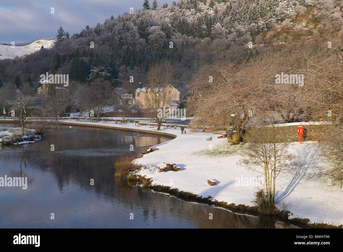 Fluß Teith, Schnee, Callander, Stirlingshire, Schottland, Dezember 2009 Stockfoto