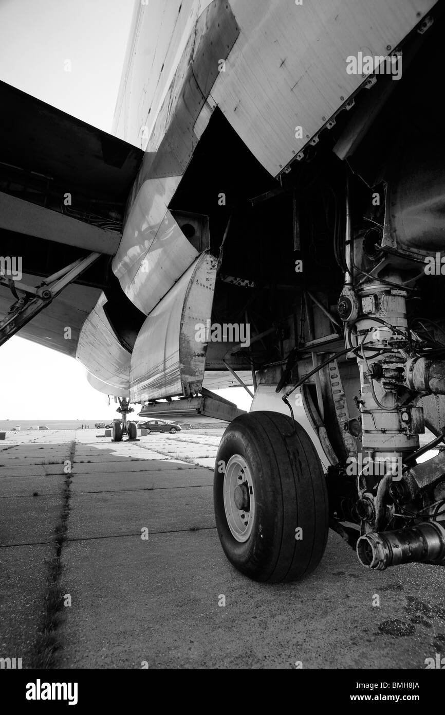 Verfallene 747 und DC8 erwarten ihr Schicksal auf Manston Flugplatz in Ramsgate, Kent. Stockfoto