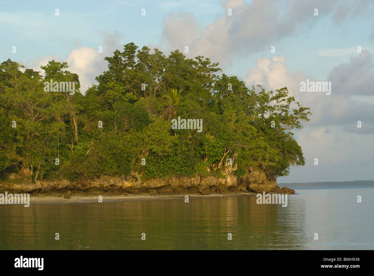 Blick auf die Insel am Kai Kecil, Molukken, Indonesien Stockfoto