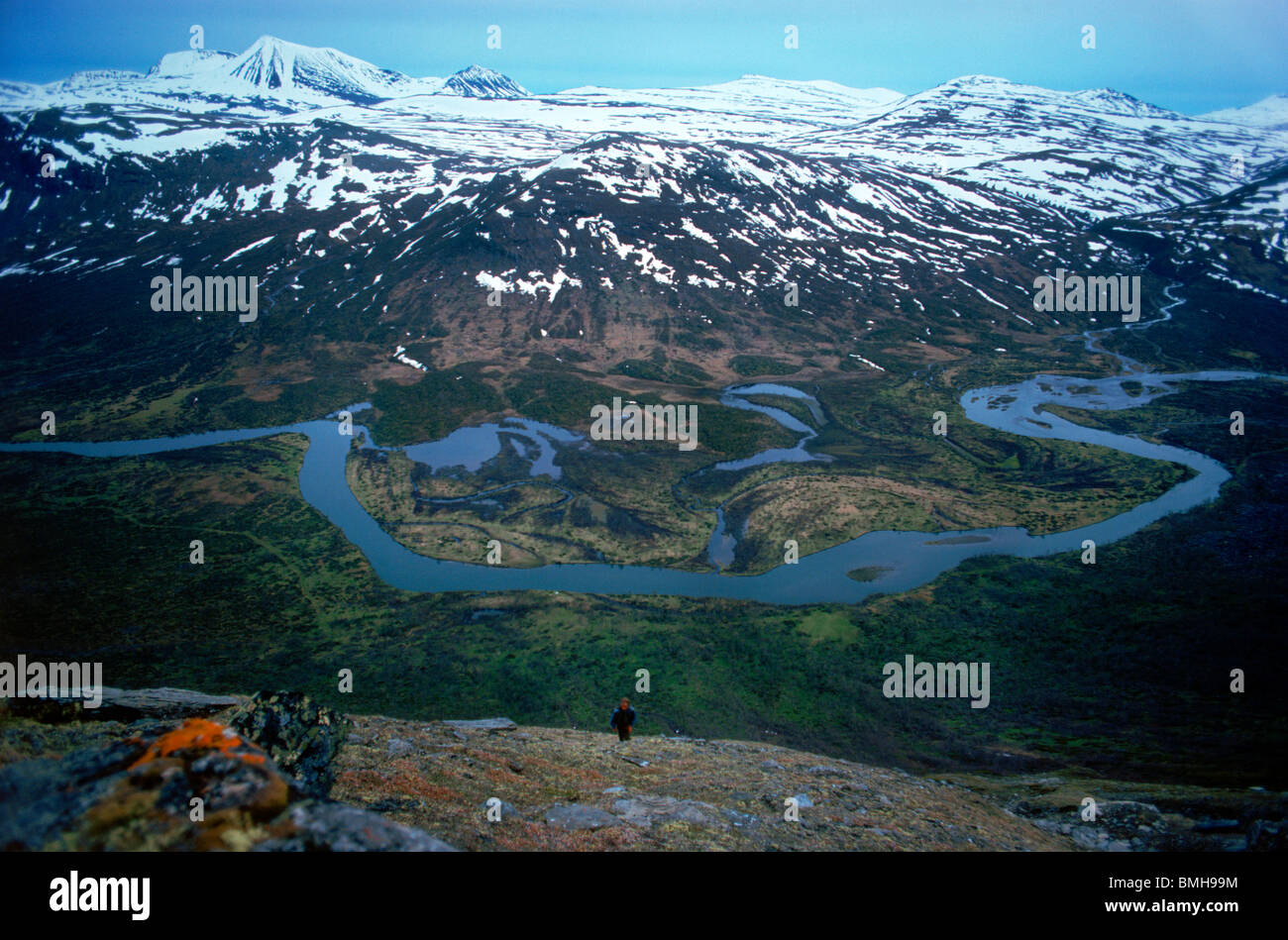 Wanderer, trekking oder Rucksack in der skandinavischen Gebirge von Schweden über dem Polarkreis auch genannt Lappland Stockfoto