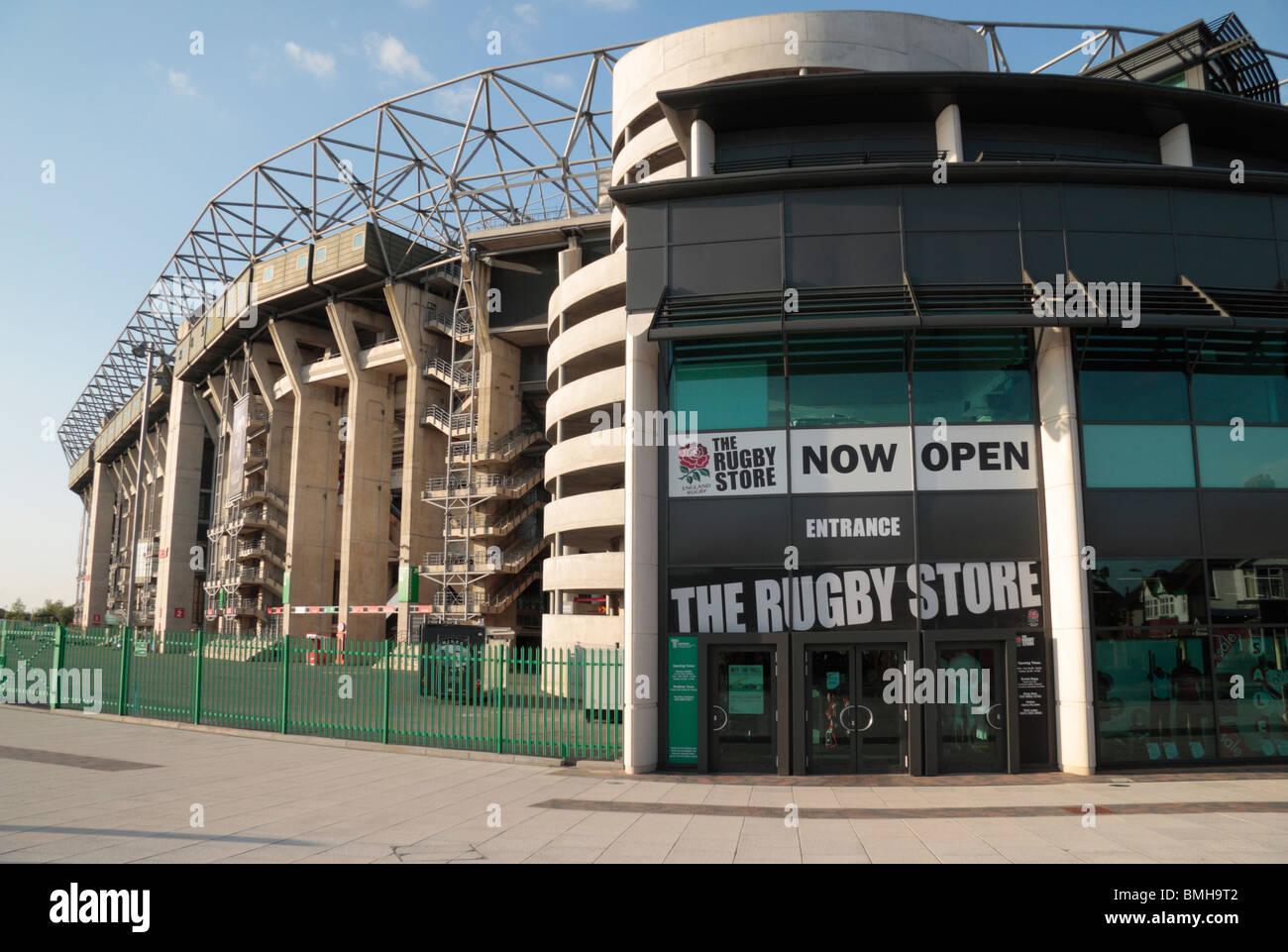 Im Rugby Store in Twickenham Rugby-Stadion, Heimat der englischen International Rugby, in Süd-west-London, UK. Stockfoto
