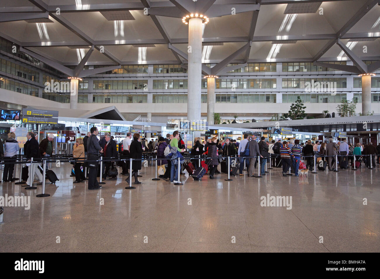 Sicherheitsprüfung, Terminal 3, Flughafen Malaga, Malaga, Costa Del Sol ...