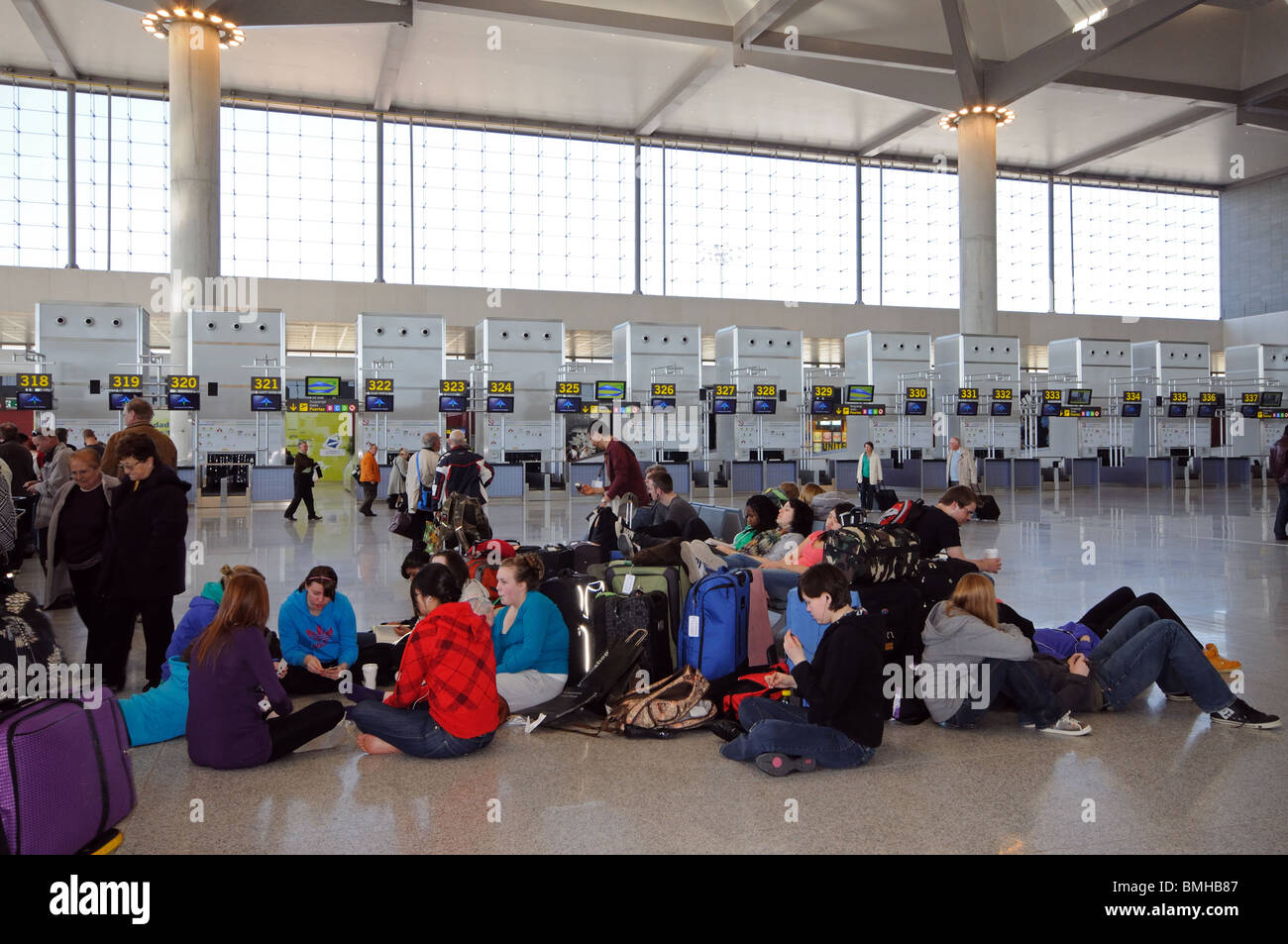 Terminal 3 Check-in Halle, Flughafen Malaga, Malaga, Costa Del Sol, Provinz Malaga, Andalusien, Spanien. Stockfoto
