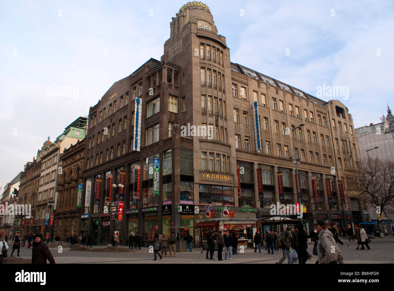 Prague shopping center -Fotos und -Bildmaterial in hoher Auflösung – Alamy