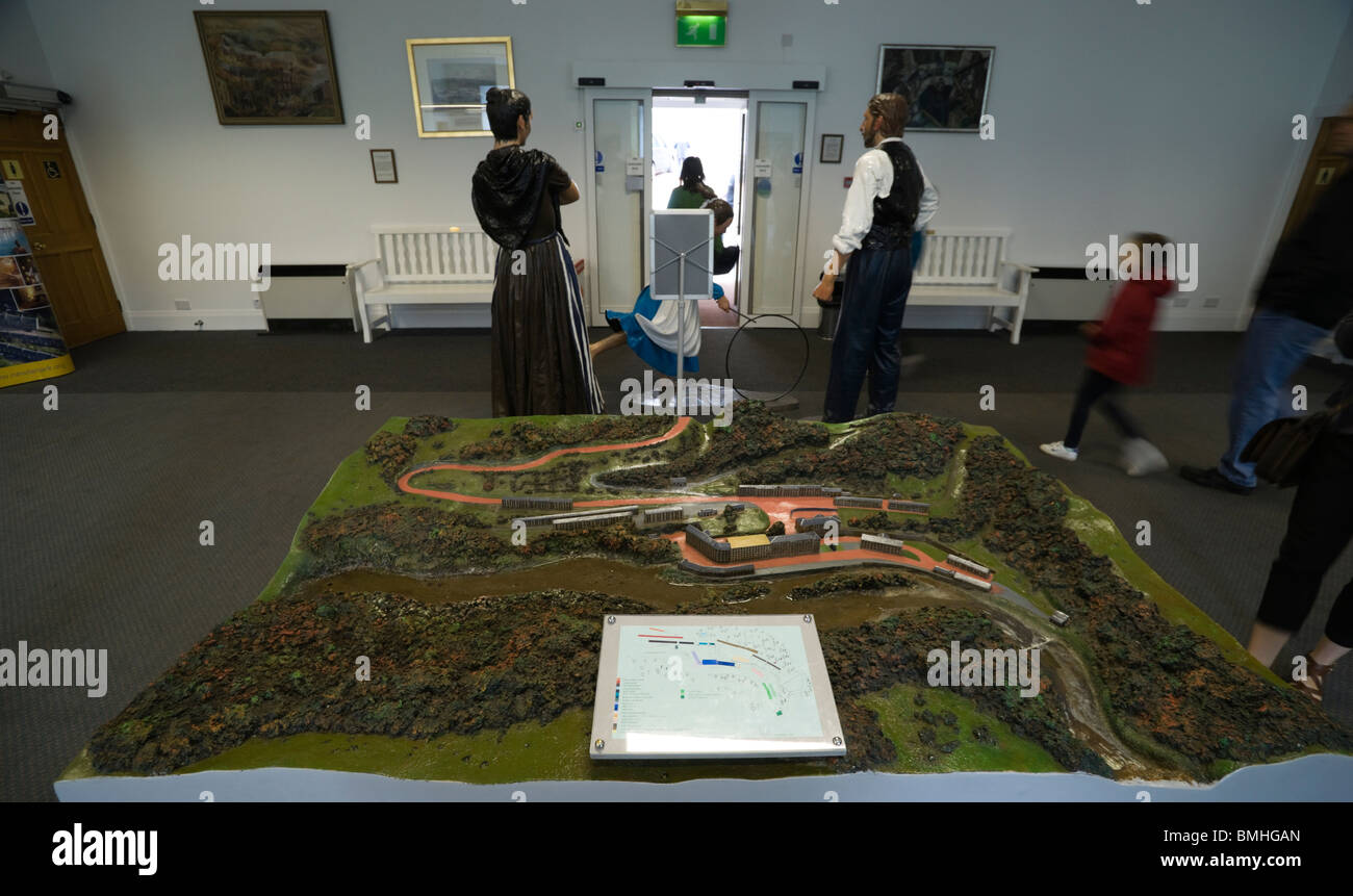 New Lanark - Robert Owen utopische Industriedorf in Schottland. Besucher Auslegung Signage und Ausstellung. Stockfoto
