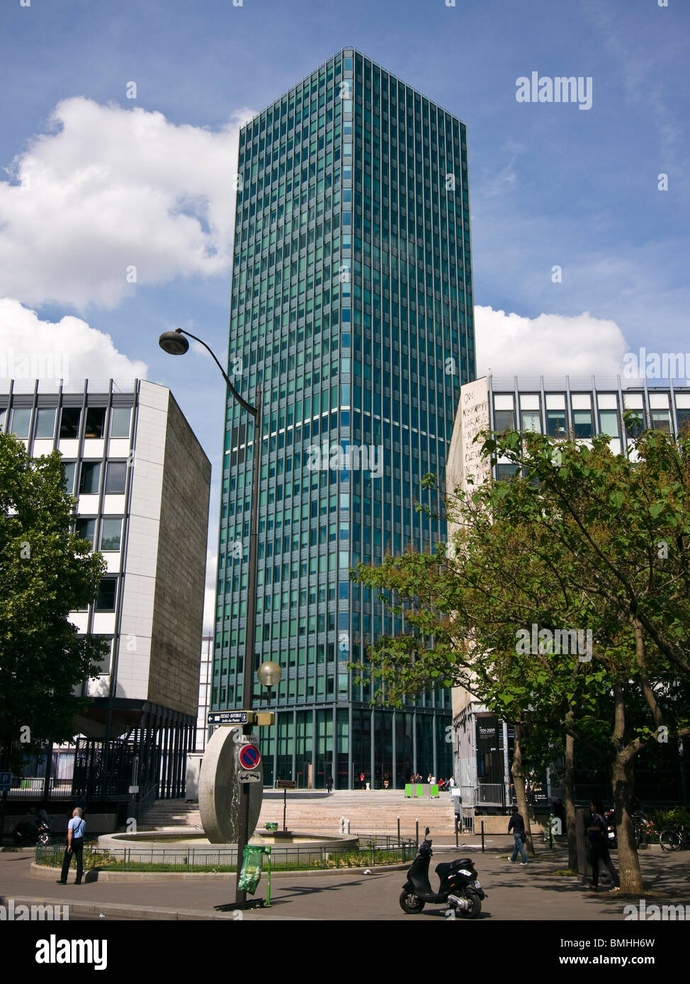 Der zentrale Turm der Jussieu University, Paris, Frankreich Stockfoto