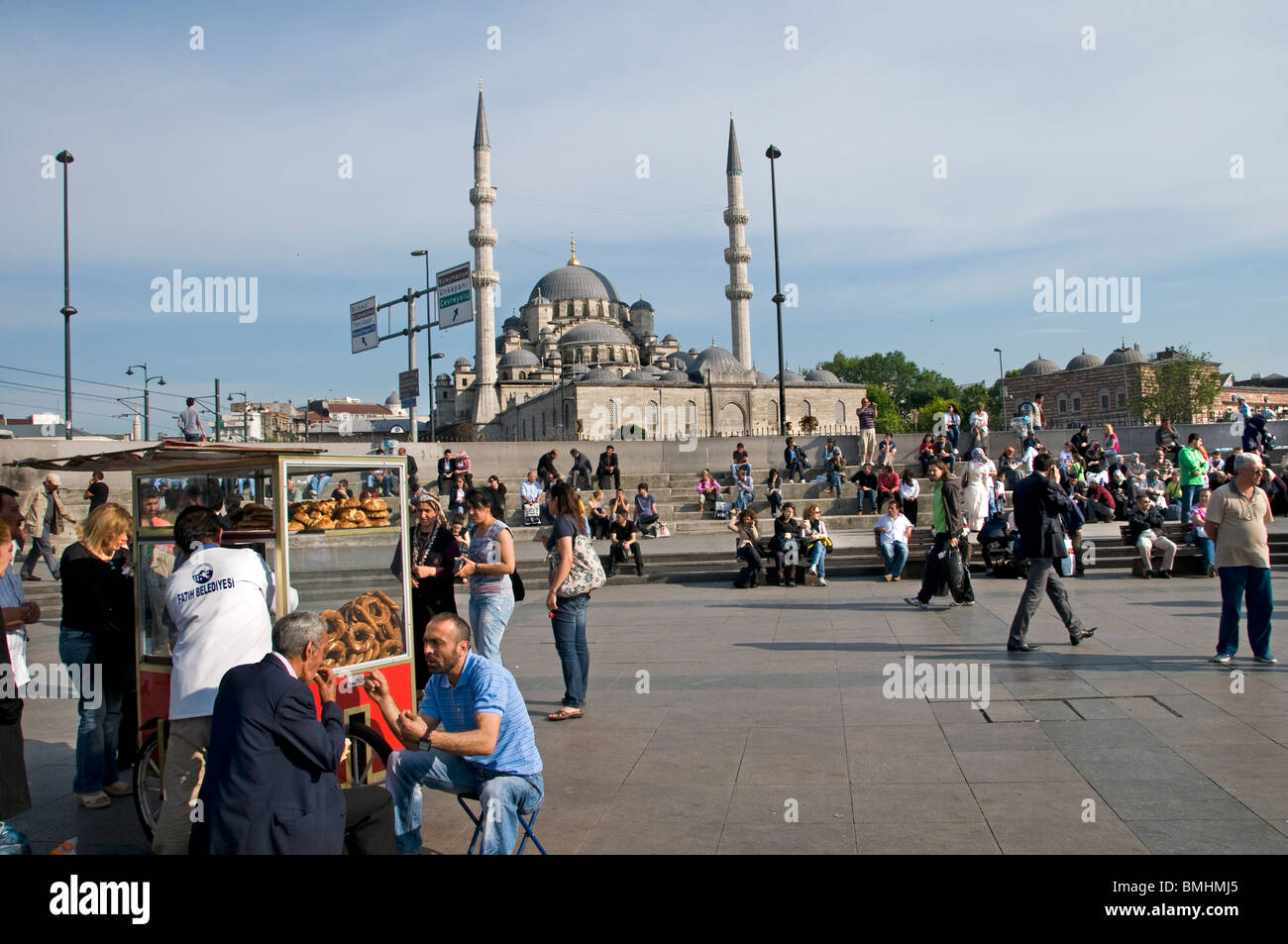 Istanbul Golden Horn Galata Brücke Waterfront Moschee Yeni Camil Meydani Eminonu Stockfoto