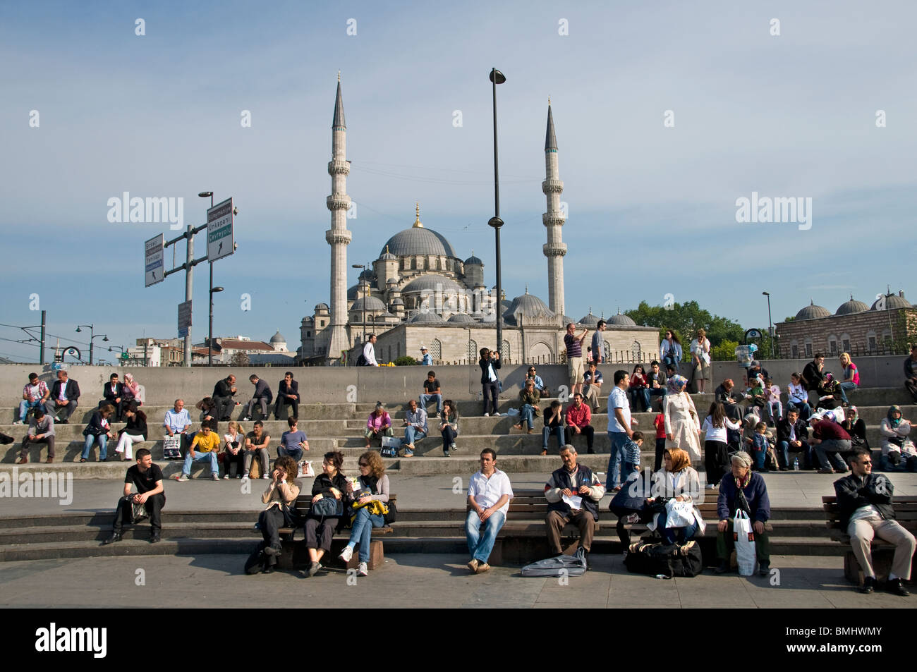 Istanbul Golden Horn Galata Brücke Waterfront Moschee Yeni Camil Meydani Eminonu Stockfoto