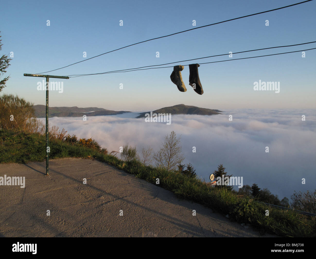 Wolken-Meer vom O Cebreiro Berg. Galizien. Spanien. Stockfoto