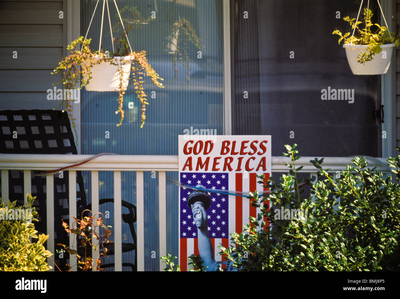 Kleinstadt patriotischen Parade feiern Americana amerikanische Flagge stolz Menge Zuschauer Stockfoto