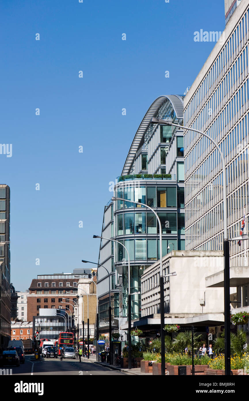Moderne Architektur auf Victoria Street, Victoria, SW1, London, Vereinigtes Königreich Stockfoto