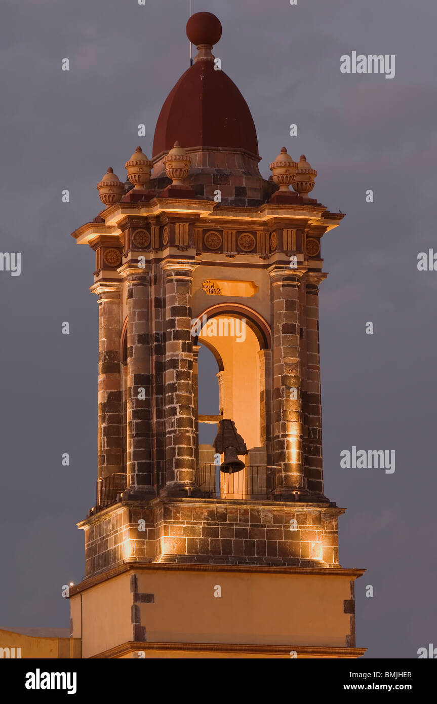 Altstadt von San Miguel de Allende, La Concepcion Kirche (Las Monja) in der Nacht, Mexiko Stockfoto