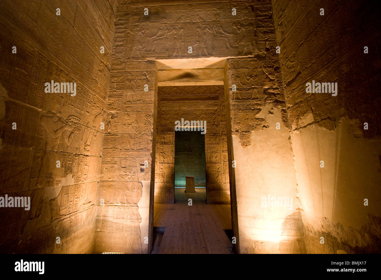Naos im Heiligtum der Tempel der Isis in Philae, Assuan, Ägypten Stockfoto