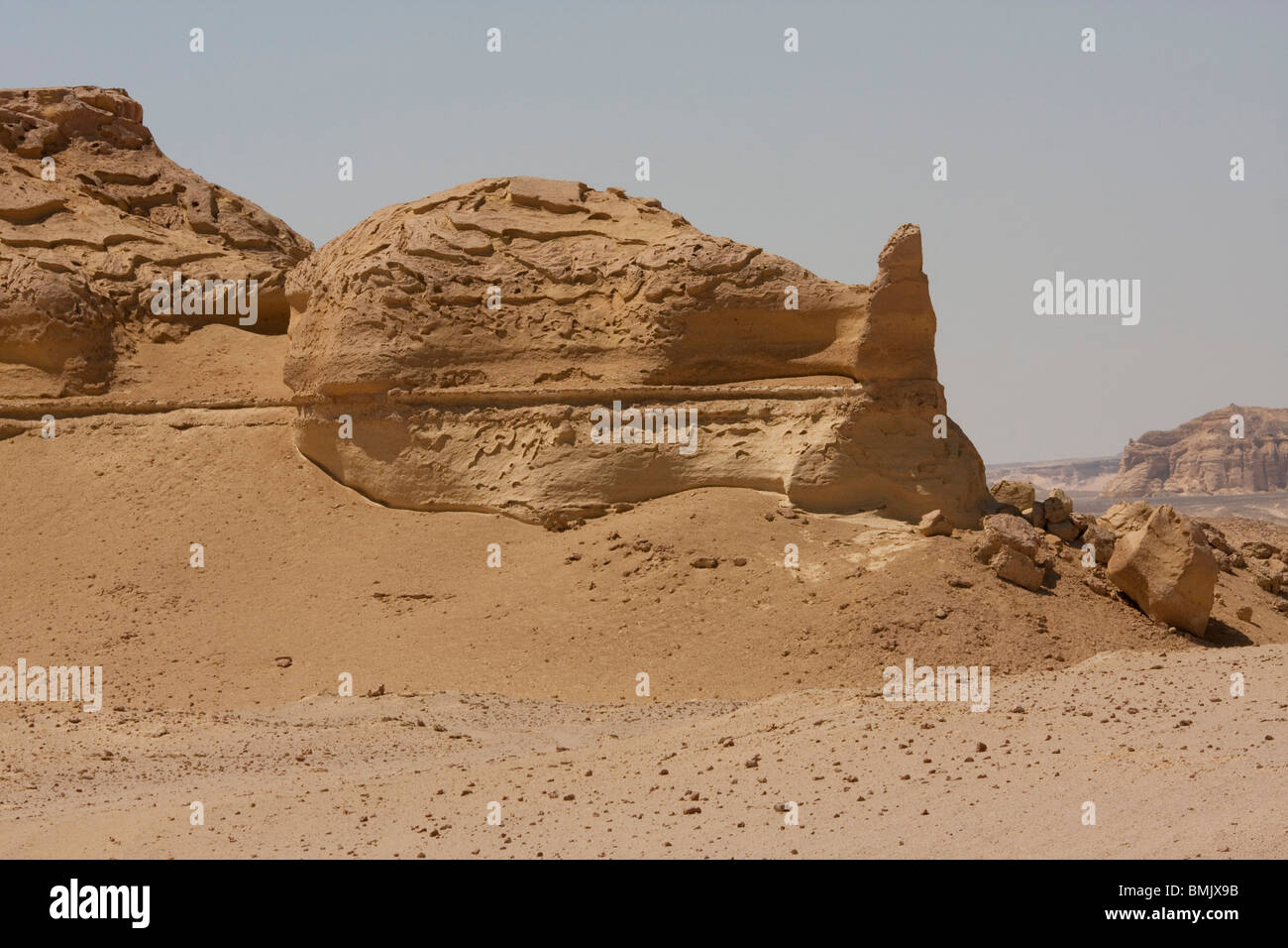 Sandstein-Formationen durch Winderosion im Wadi Al-Hitan (Wal-Tal), El-Fayoum, Ägypten Stockfoto