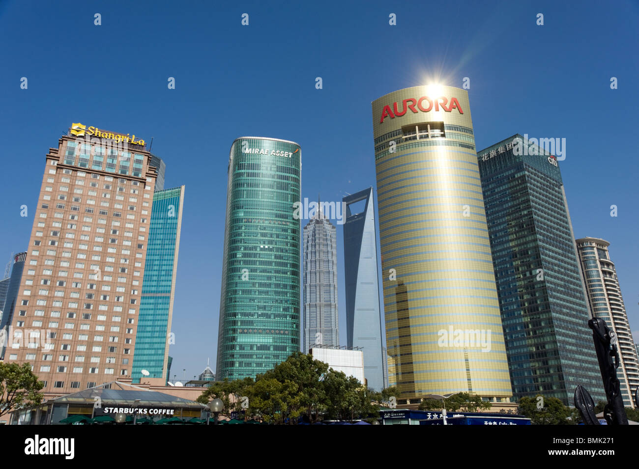 Moderne Wolkenkratzer in Pudong, Shanghai, China Stockfoto