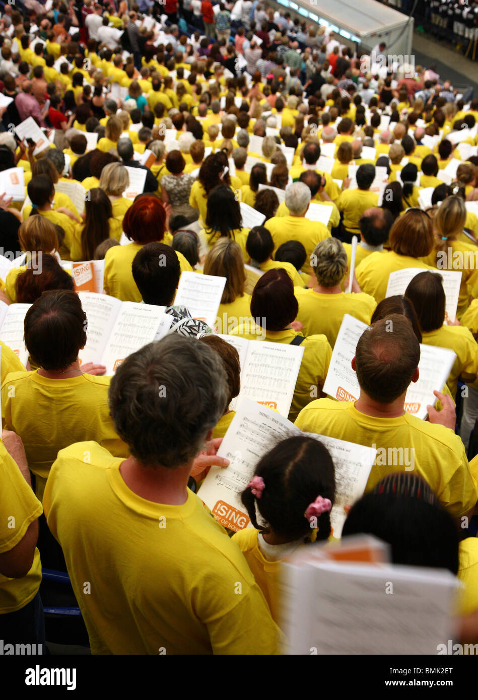 Sing-Tag des Liedes, Abschlusskonzert mit mehr als 65000 Menschen in der Veltins Arena Schalke, Deutschland, Europa. Stockfoto