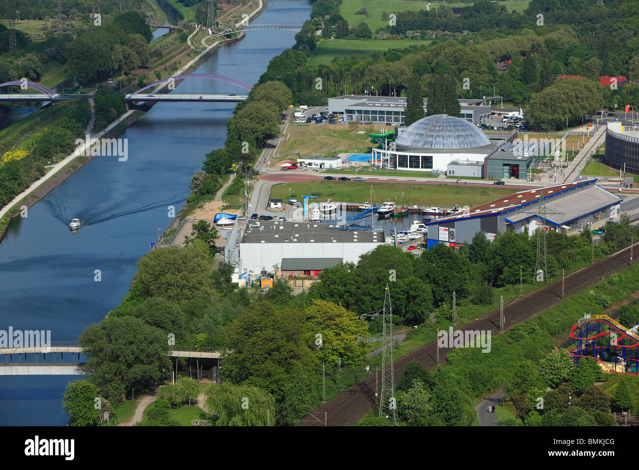 D-Oberhausen, Ruhrgebiet, Niederrhein, Nordrhein-Westfalen, D-Oberhausen-Neue Mitte, Ruhr 2010, Kulturhauptstadt 2010, Route der Industriekultur, Ausstellungshalle Gasometer, Blick vom Gasometer, Shopping-Mall und Freizeit-Center Centro, R Stockfoto