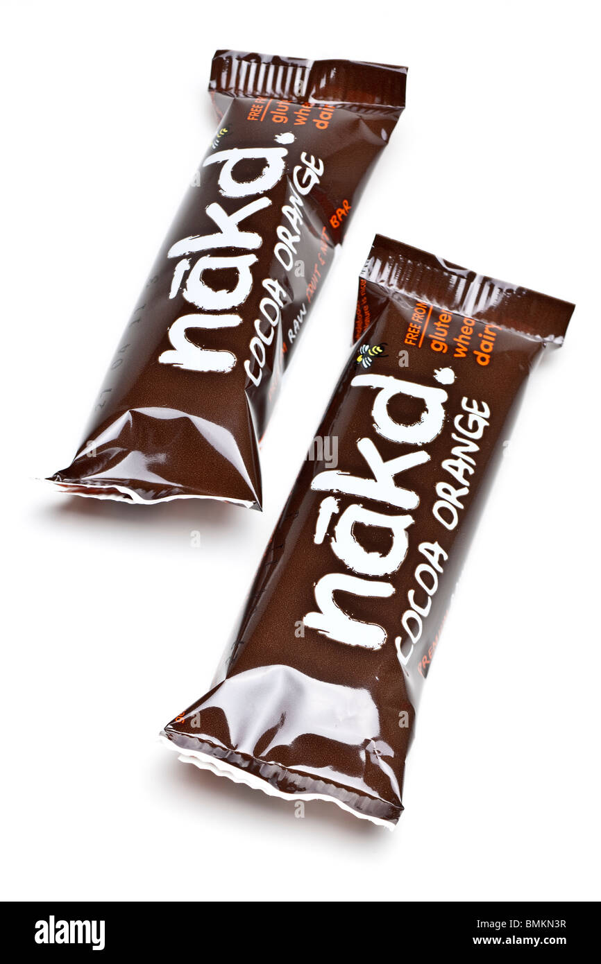 Zwei Bars Nakd Kakao orange aromatisiert, Premium-rohes Obst und Nuss-bar Stockfoto
