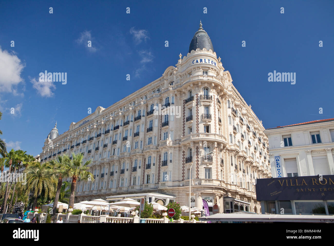 Das luxuriöse Hotel Carlton auf der Croisette, Cannes, Frankreich, Europa. Stockfoto