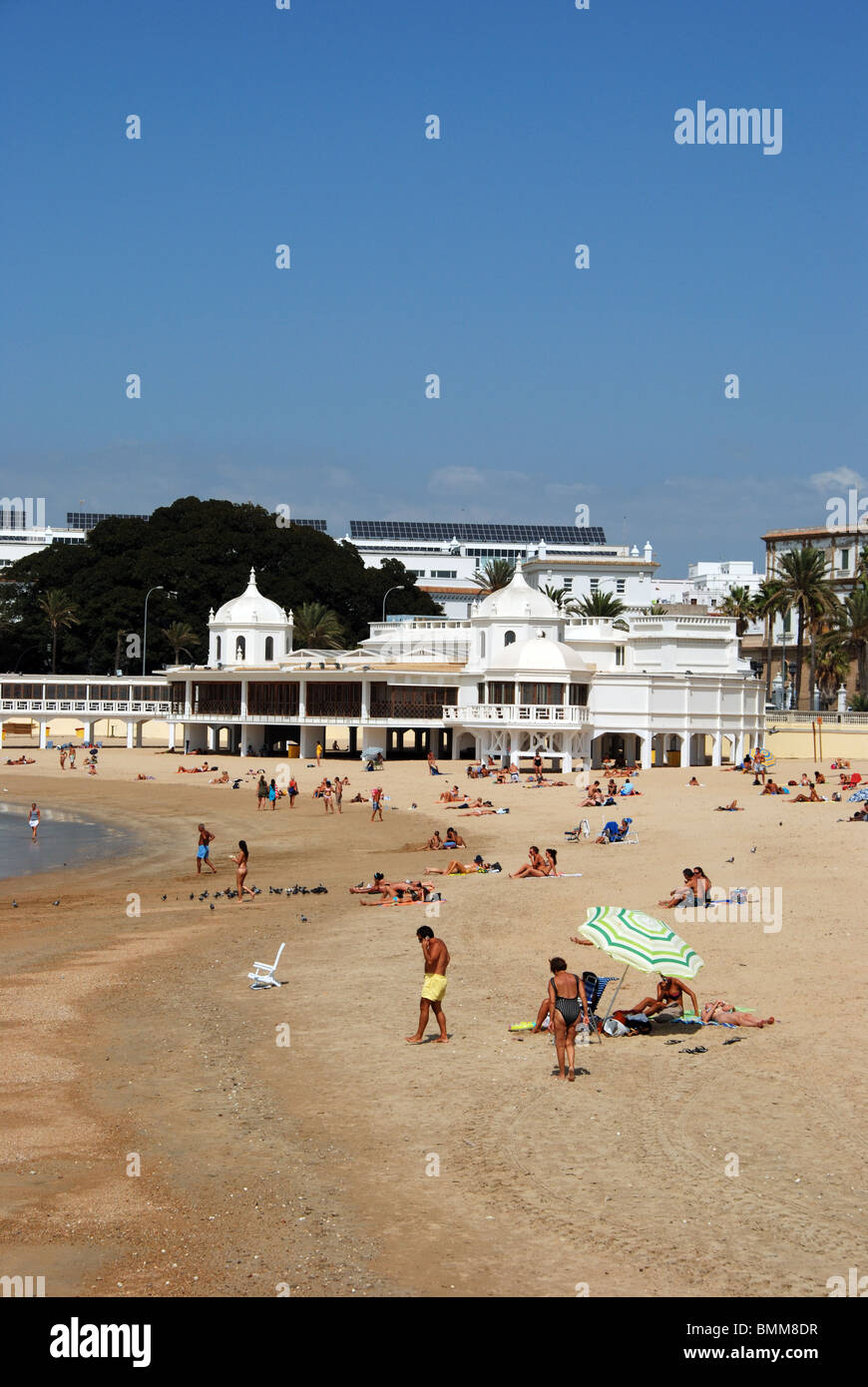 La Caleta Strand und Pier (Antiguo Balneario De La Palma), Cadiz, Provinz Cadiz, Andalusien, Spanien, Western Europe. Stockfoto