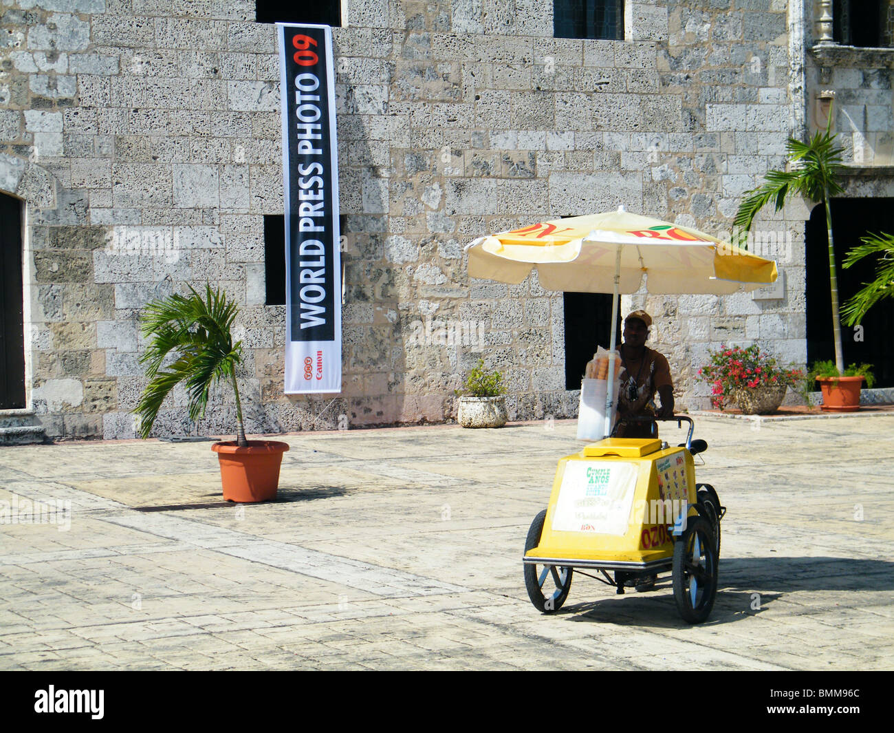 Die Ausstellung World Press Photo Wettbewerb (2009) in Santo Domingo, Dominikanische Republik Stockfoto