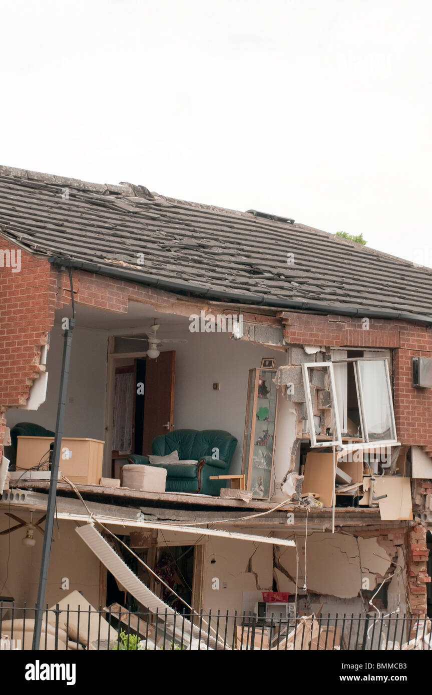 Gasexplosion zerstört Senioren komplexe Chapel Street Bentley in der Nähe von Doncaster UK 13.06.10 Stockfoto